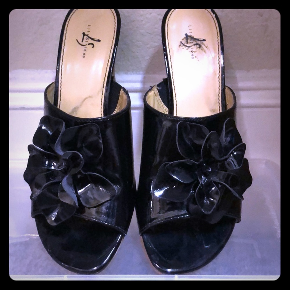 LifeStrides Black Patent Wedges